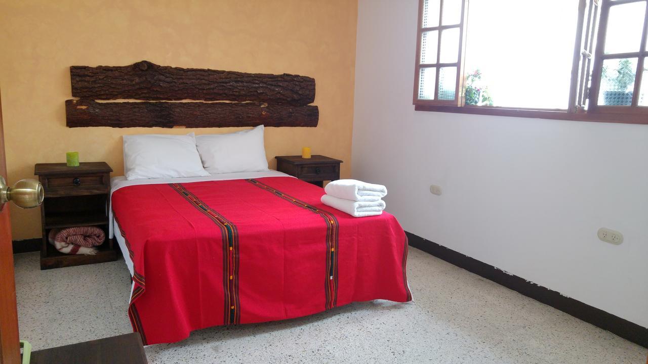 Ixkanul Antigua Hotel מראה חיצוני תמונה