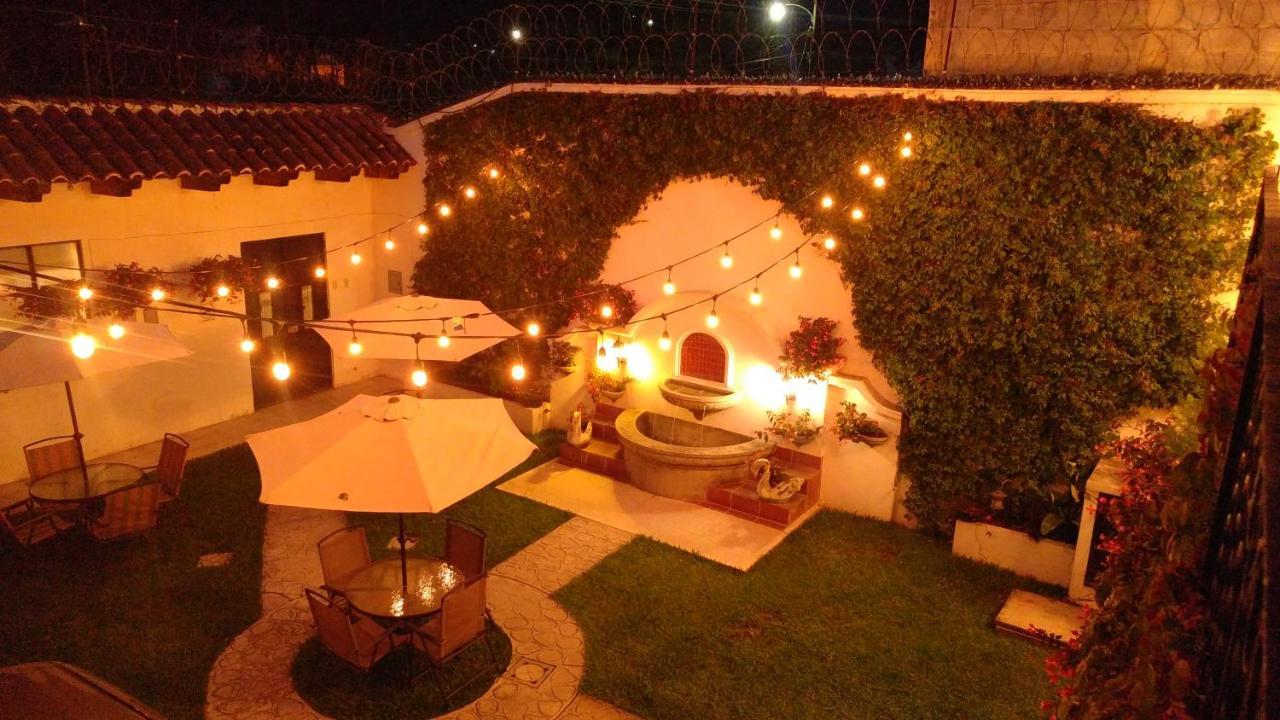 Ixkanul Antigua Hotel מראה חיצוני תמונה