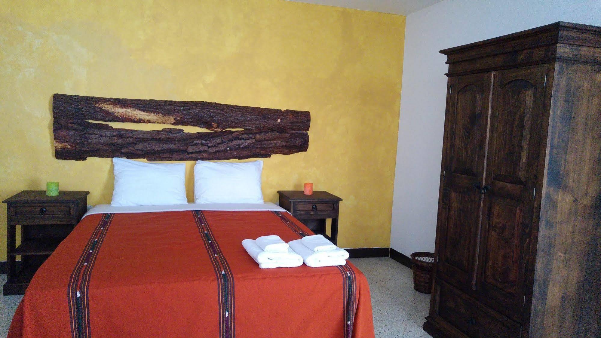 Ixkanul Antigua Hotel מראה חיצוני תמונה