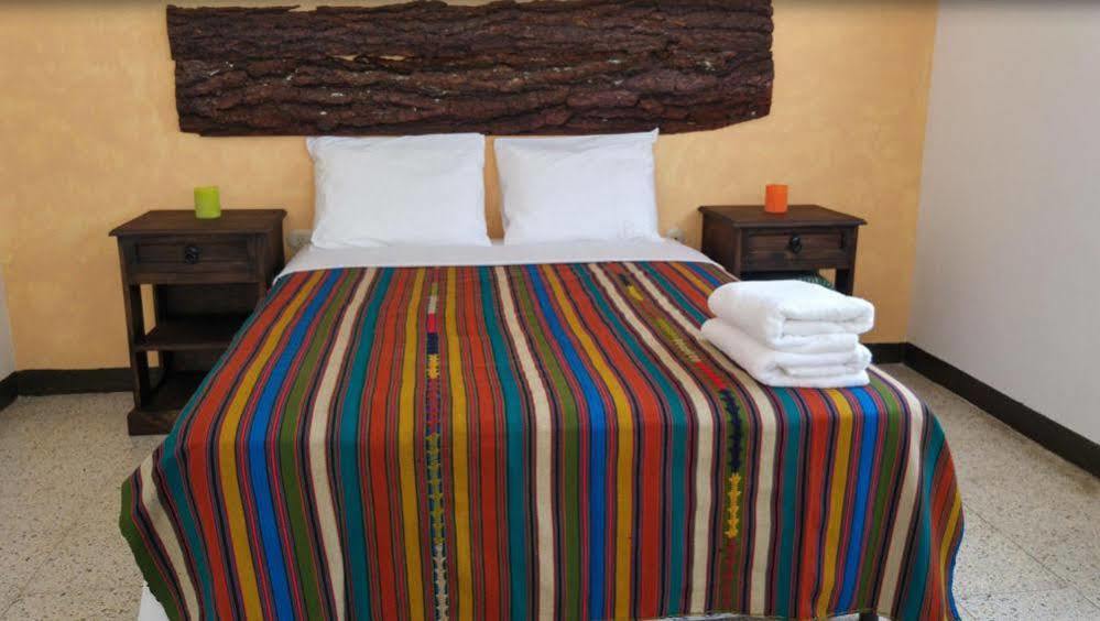Ixkanul Antigua Hotel מראה חיצוני תמונה