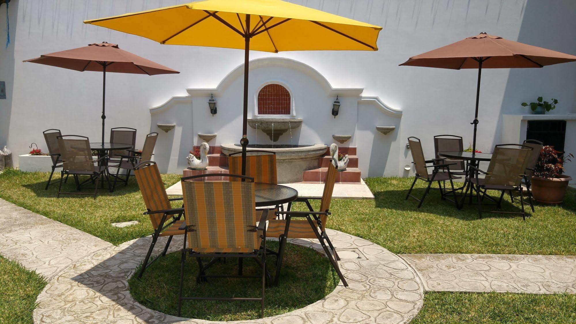Ixkanul Antigua Hotel מראה חיצוני תמונה