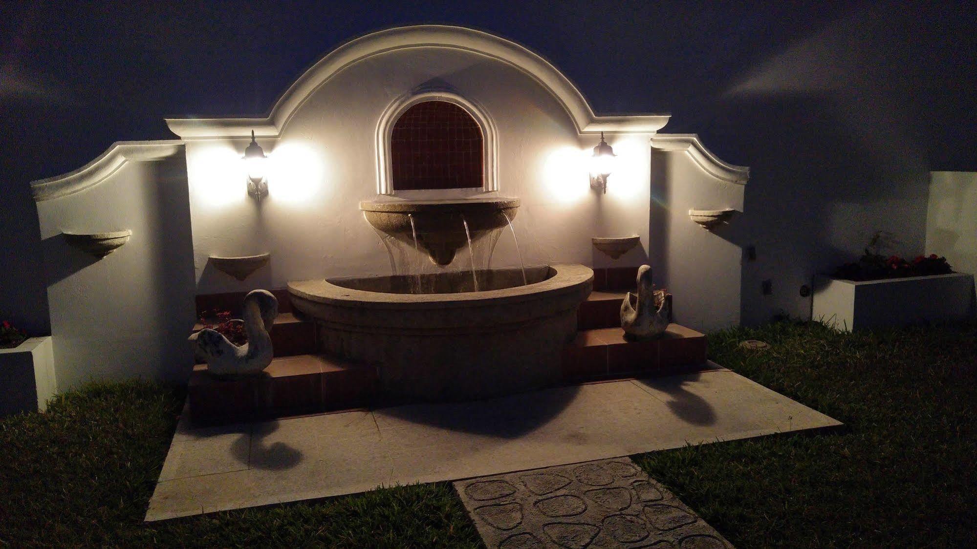 Ixkanul Antigua Hotel מראה חיצוני תמונה